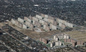 Pruitt–Igoe public housing projects, St. Louis, Missouri, circa 1967. This late-1950s "urban renewal" project was built, but  failed and was razed in the 1970s. (Cadastral via Wikipedia/US Geological Survey). In public domain.