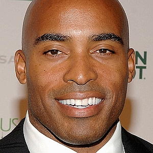 Tiki Barber, the personification of a doubter, at the American Museum of Natural History, October 16, 2008. (Jamie McCarthy/WireImage.com via http://thenypost.files.wordpress.com/).